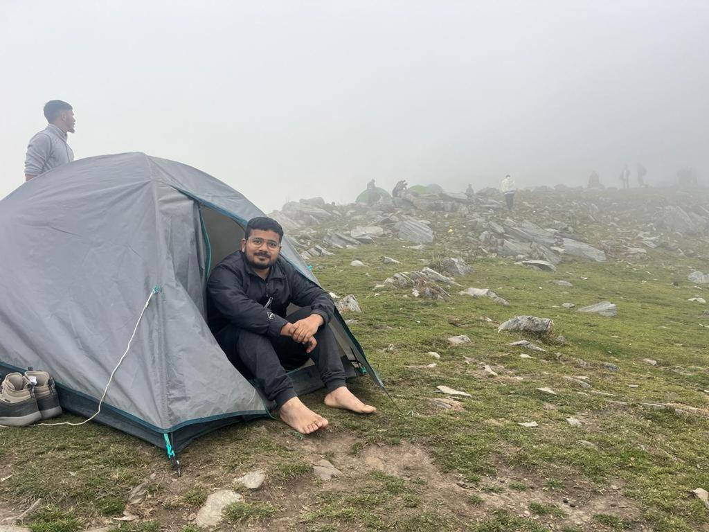 Triund Trek Otel Dharamshala Dış mekan fotoğraf